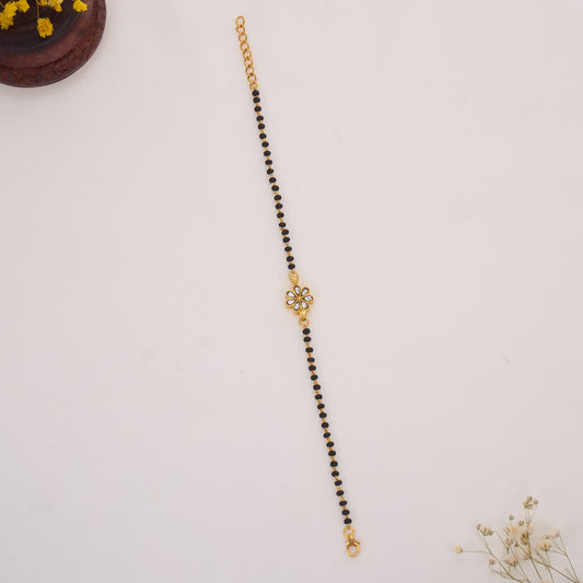 Stambhini Kundan Bracelet