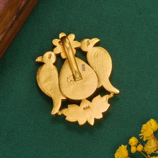 Varavarnini Kundan Pendant