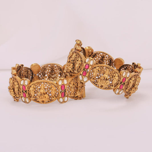 Aarnika Nagas Pair Bangle