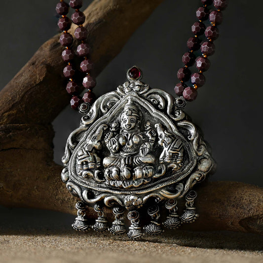 Belladonna Motif Silver Necklace