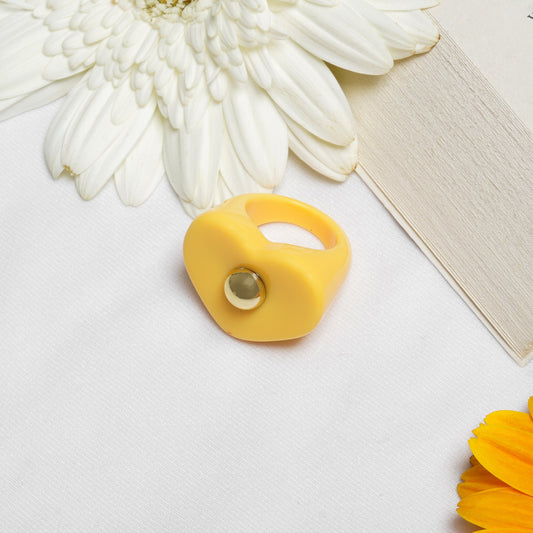 Bewitched Peppa Yellow Heart Signet Ring