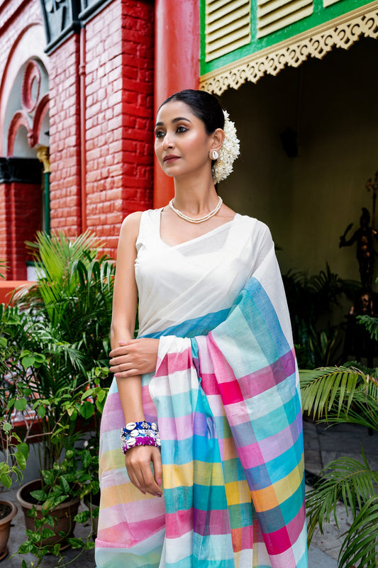 Mul Cotton Saree With White Rainbow Threads