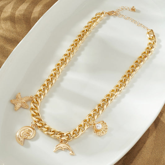 Elaria Gold Seashells Necklace