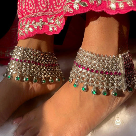Jashn Stone Anklet (Made to Order)