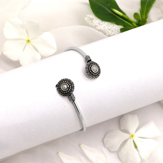 Aparna White Circular Silver Oxidized Bracelet - Teejh