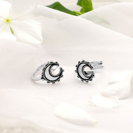 Kshtriya Moon Silver Oxidized Toe rings - Teejh