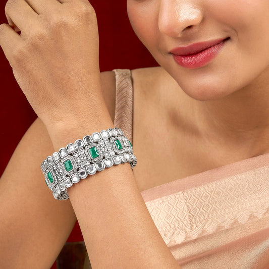 Teejh Kaarvi Green stone Silver Bracelet