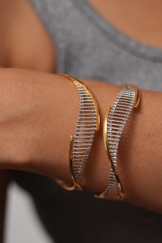 Puneeta Wavy Bangle Set | CNC Gold Plated Bangles