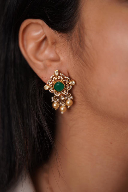 Madhuri Polki Moissanite Emerald green Pendant Set