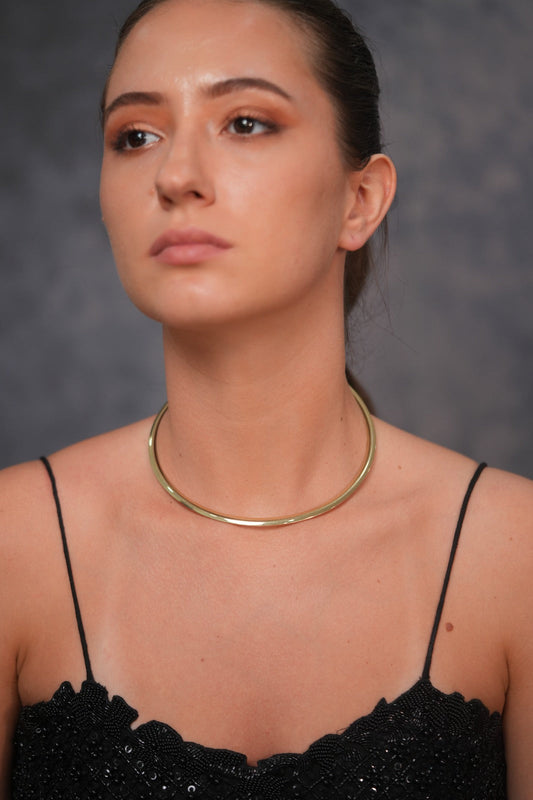 Glowing Western Party Wear Minimilistic Necklace
