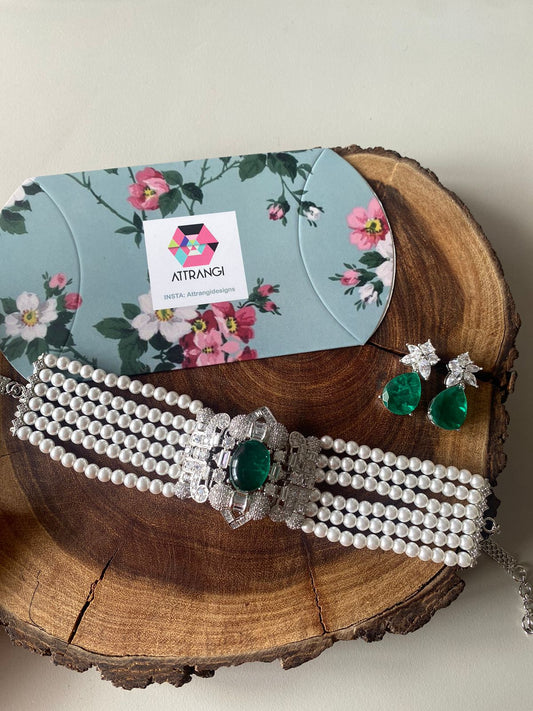Vienna Pearl emerald Choker Set