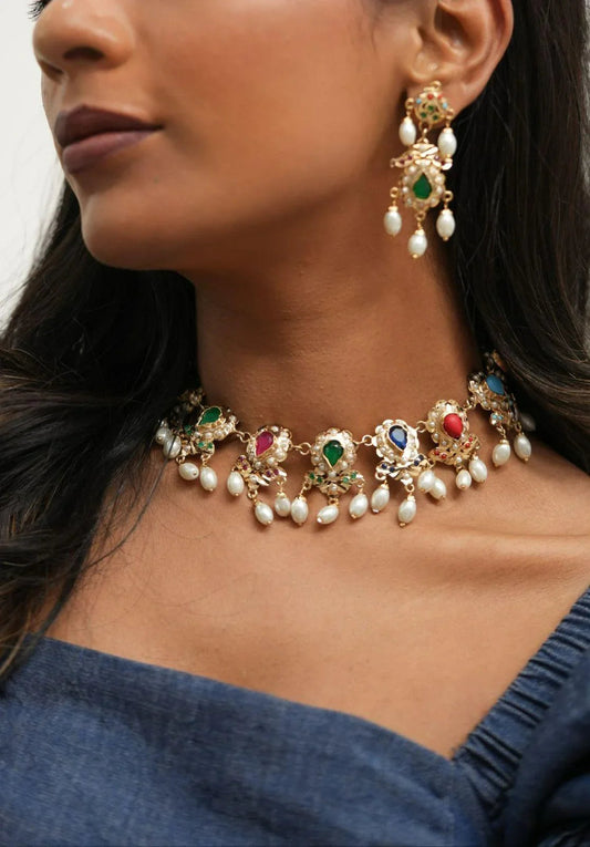 Zoya Jadaau Necklace Set