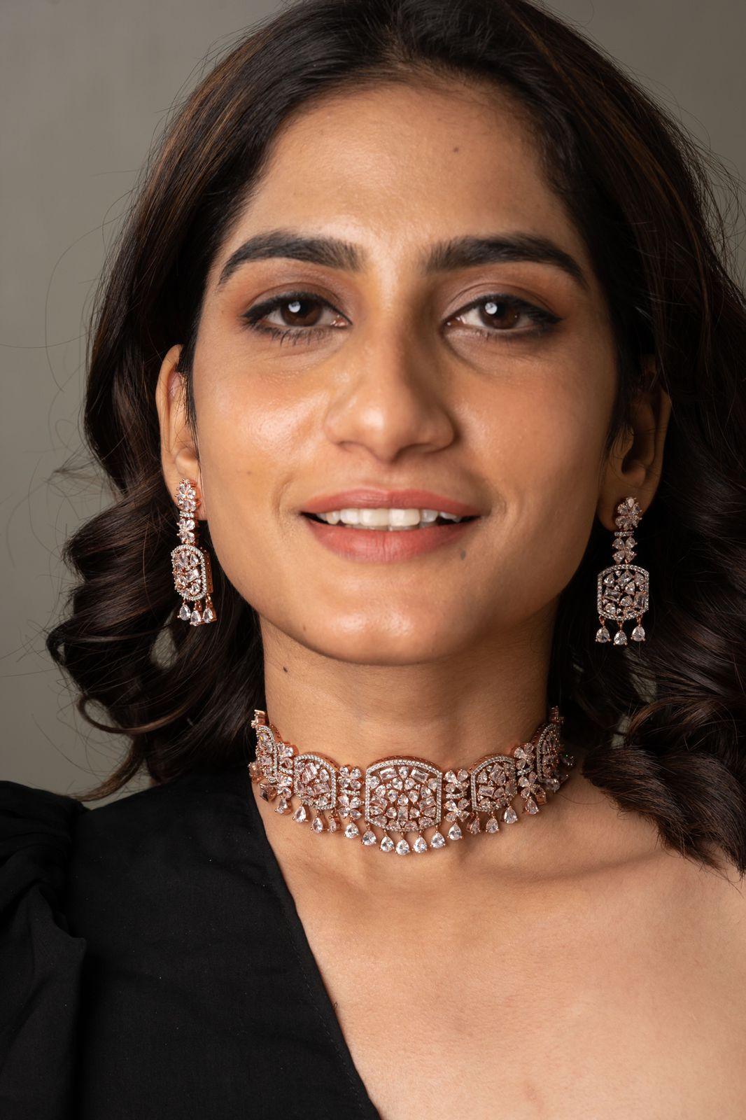 Gabriella Choker Set - Attrangi