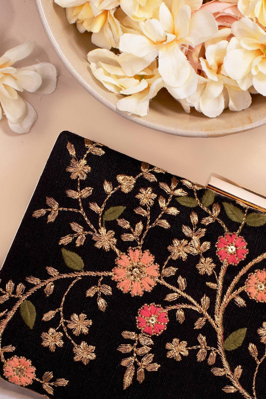 AMYRA - Floral Creeper Box Clutch - Black