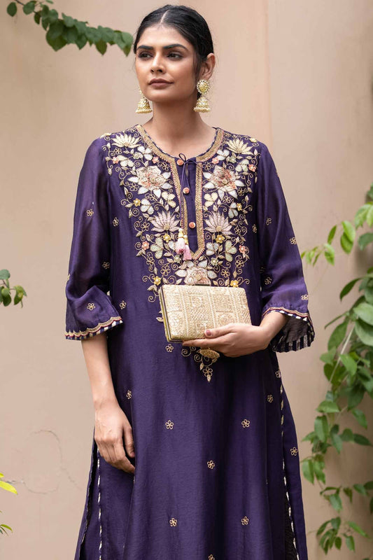 AMYRA - Bella Gold Box Clutch