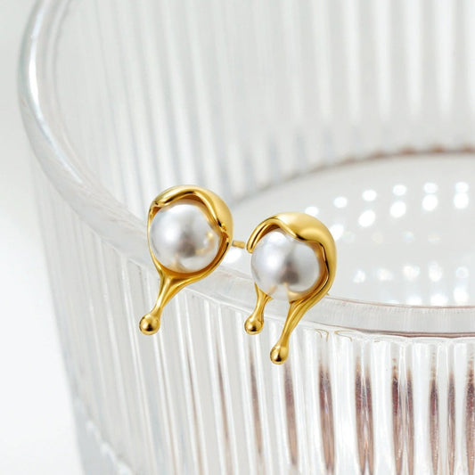 Molten Gold Pearl Stud Earrings JLT13390