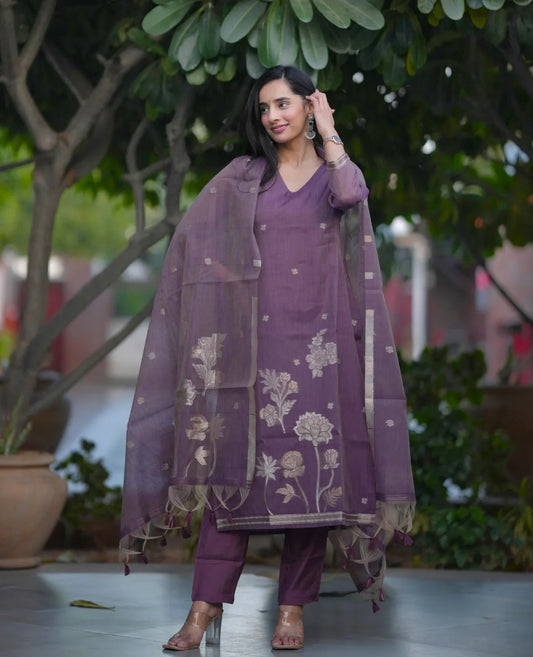 Elegant Mauve Purple Kurta Pant Set with Floral Print & Sheer Dupatta