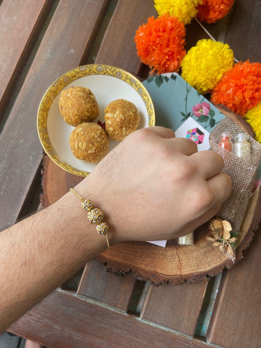 Sona Moti Rakhi Bracelet | Bhaiya Bhaabhi Sister - Attrangi