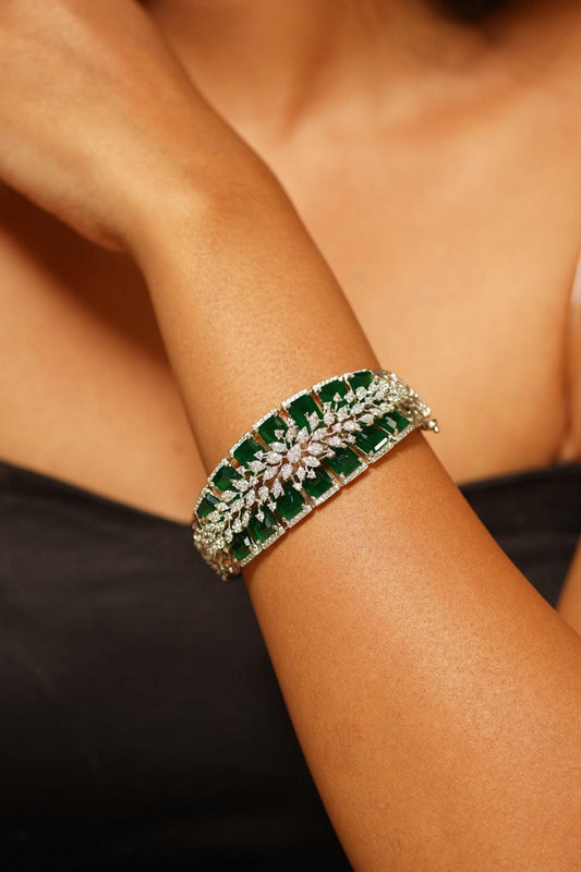 Starstruck Emerald Diamond Bracelet - Attrangi