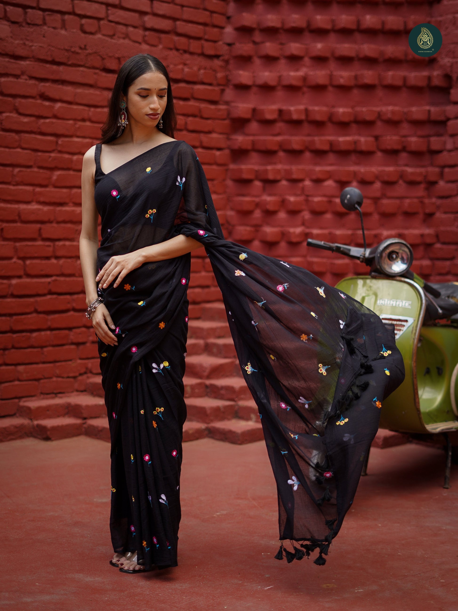 Gulzar - Mul Mul Cotton Solid Saree - Coal Black