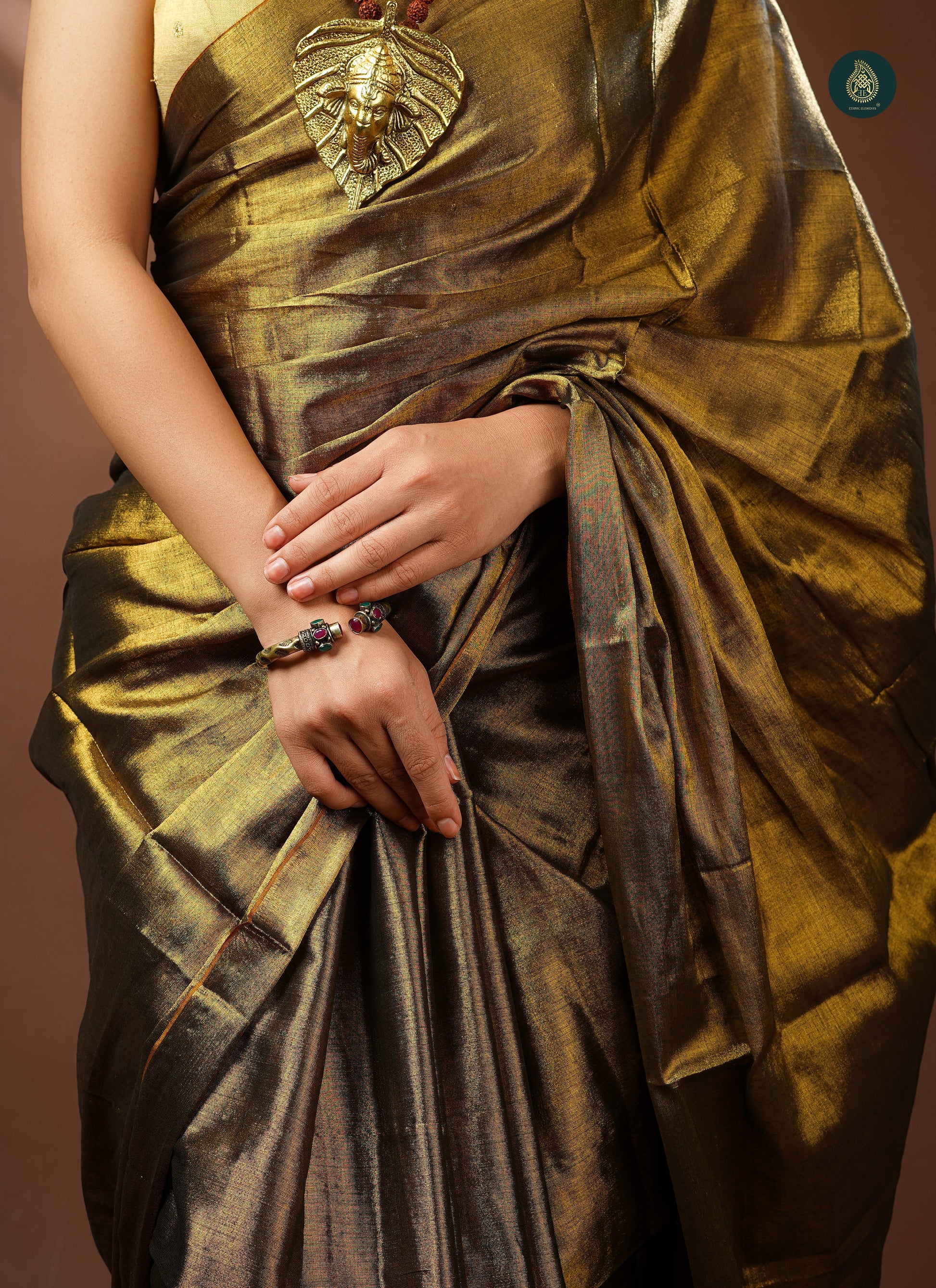 Handloom Mul Cotton Tissue Saree - Chilled Creations