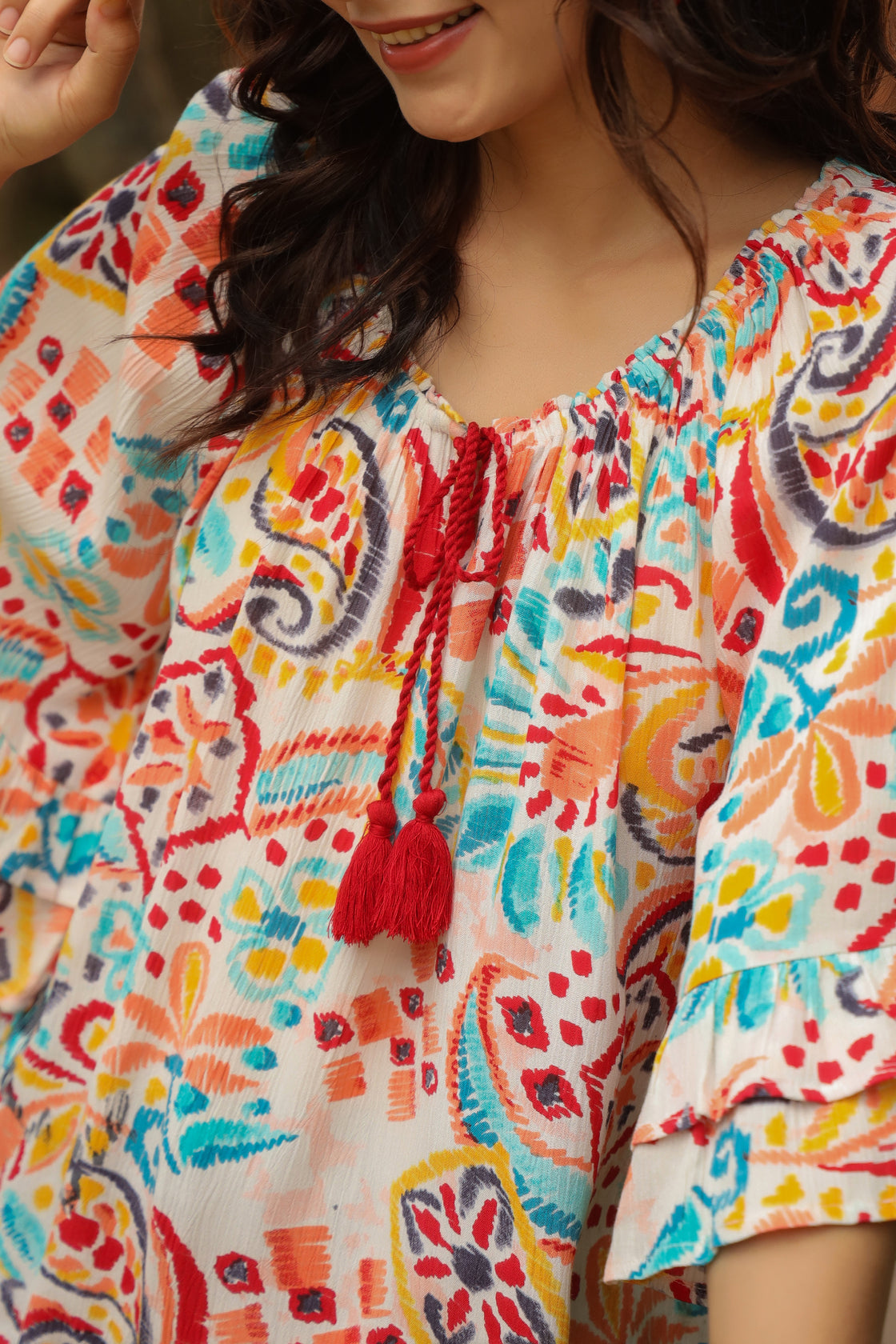 Women Print Tie-Up Neck Crepe Top