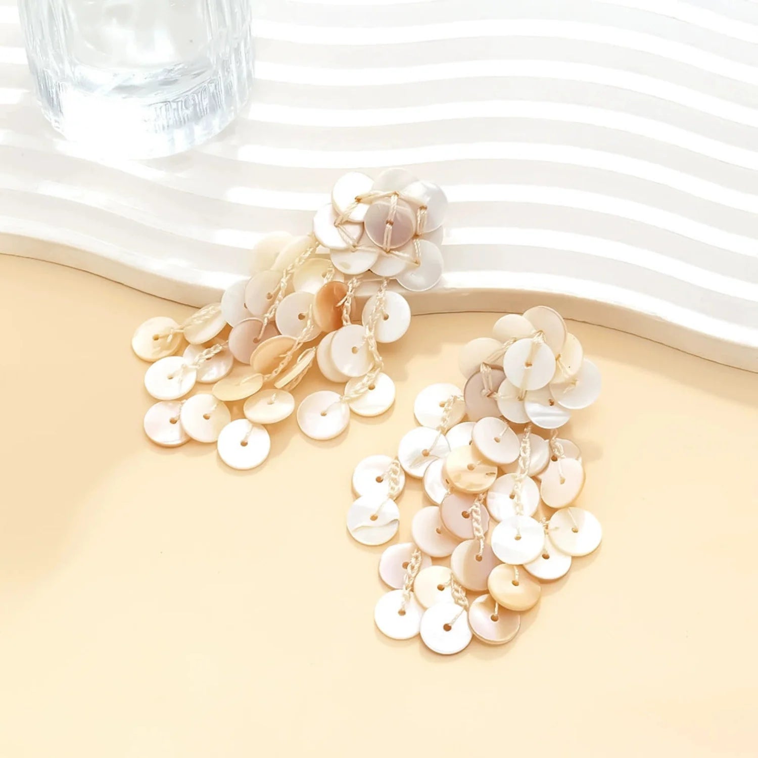 Shell Layered Drop Earrings JLT13315