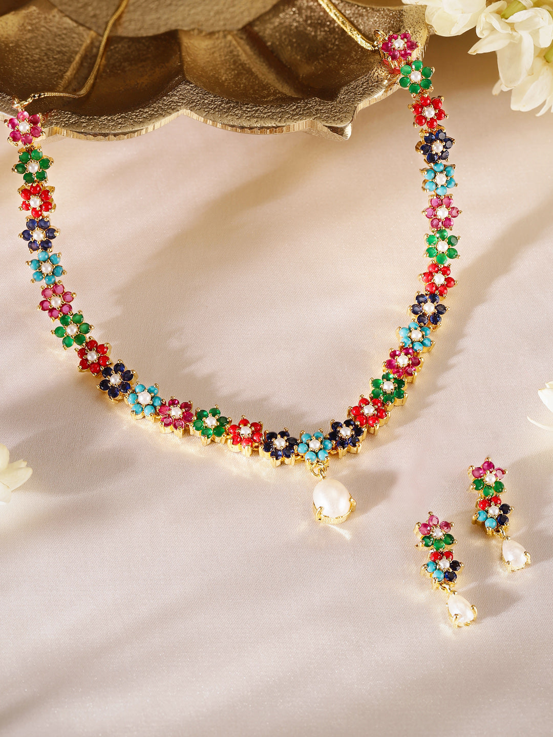 Fancy Floral Gold Plated Gold Plated Necklace and Drop Earrings Jewellery Set