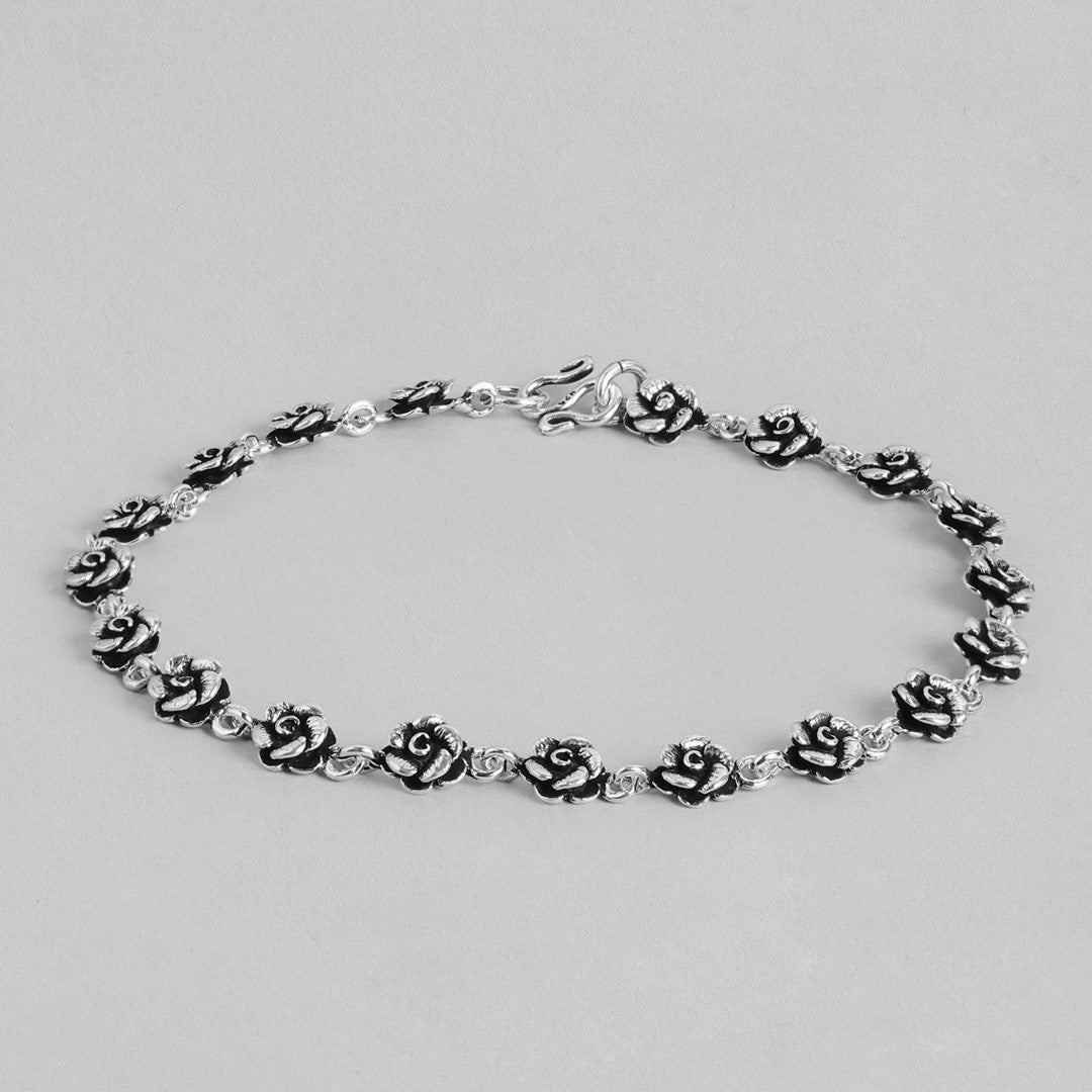 925 Sterling Silver anklet for women featuring a chained floral design of rose links. Fine jewellery – Zavya