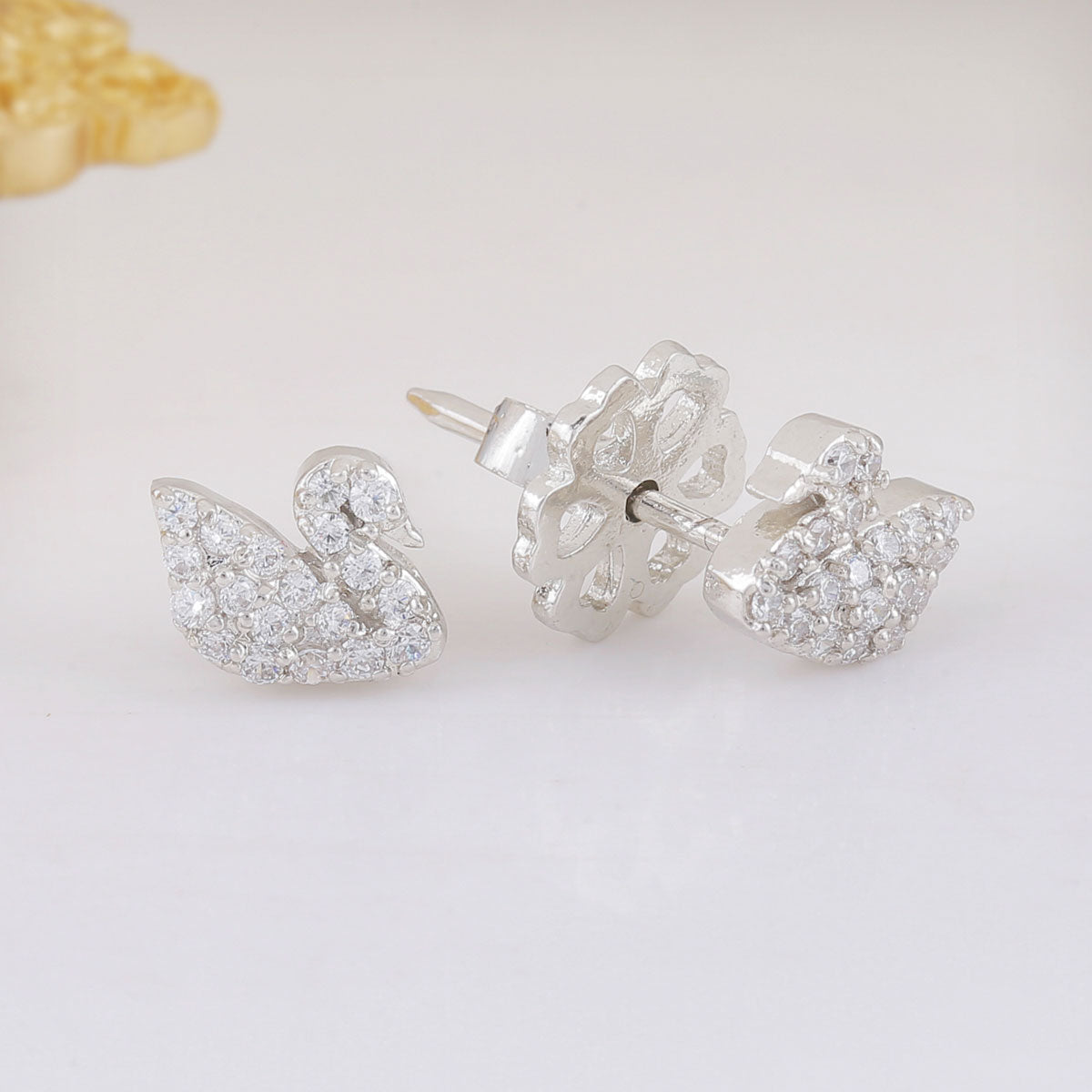 Lil Swan Pendant Set