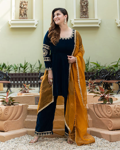 Khizani Teal Blue Embroidered Velvet Suit Set