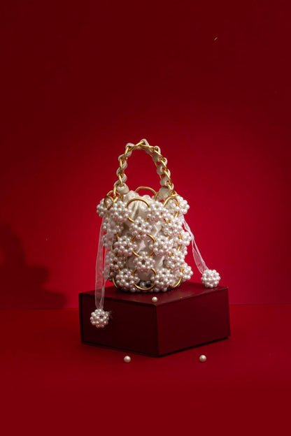 AMYRA - Leila Pearl Gold Ring Bucket bag