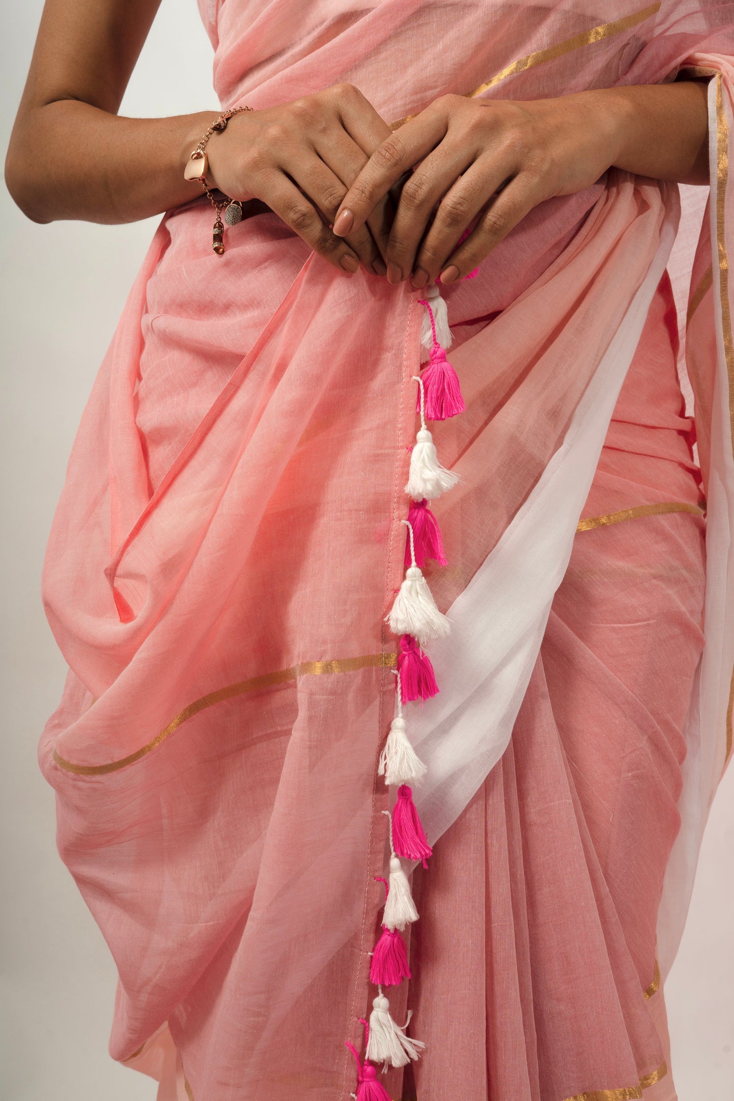 Woven Mul Cotton Handloom Saree - Pink Ombre