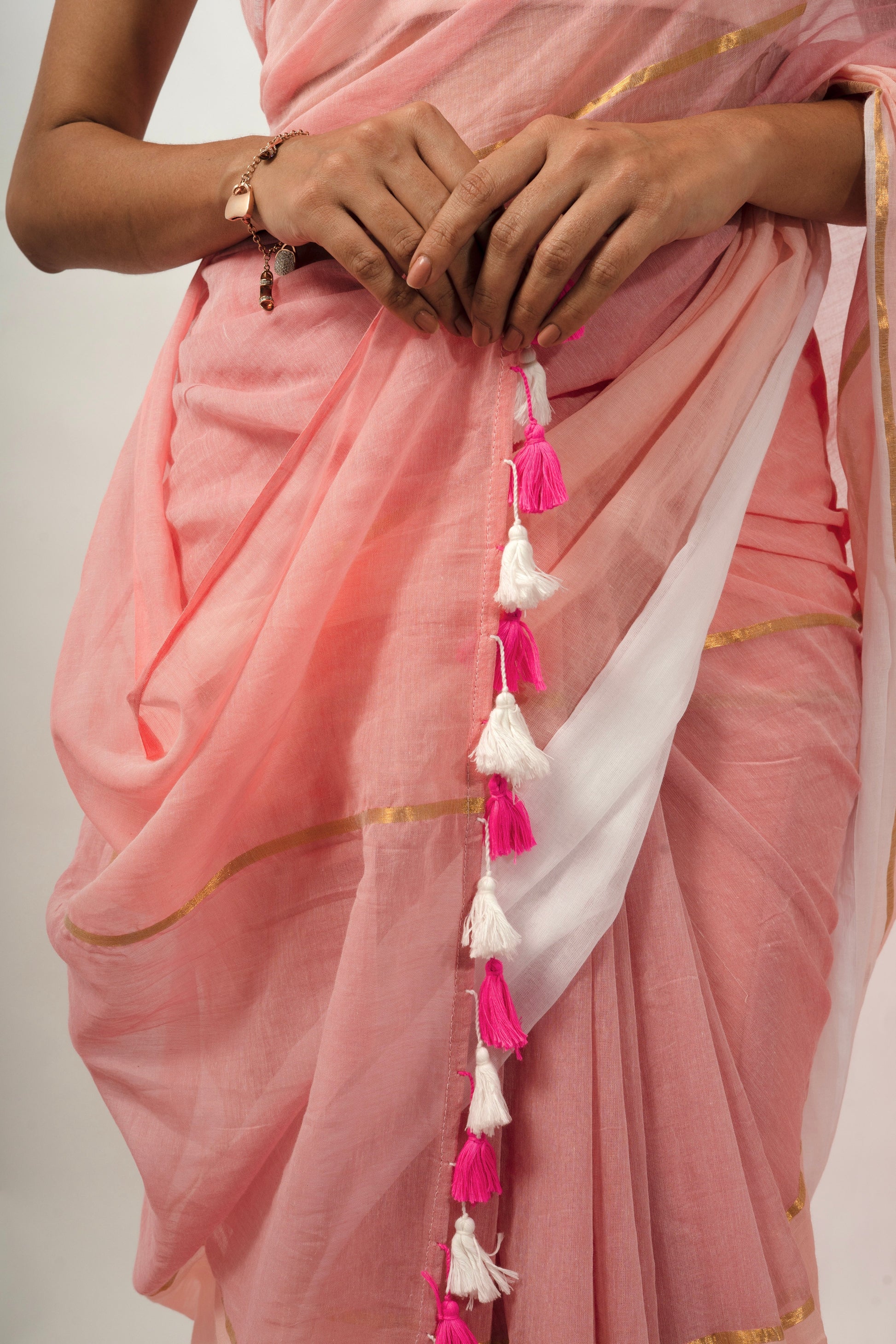 Woven Mul Cotton Handloom Saree - Pink Ombre