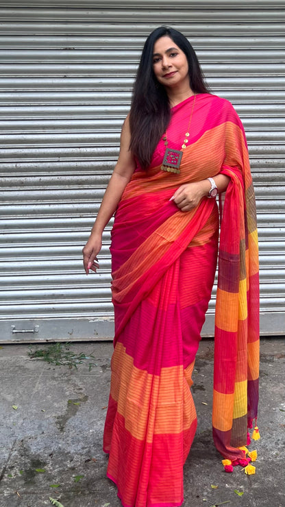 Mul Cotton Saree With Red Rainbow Threads