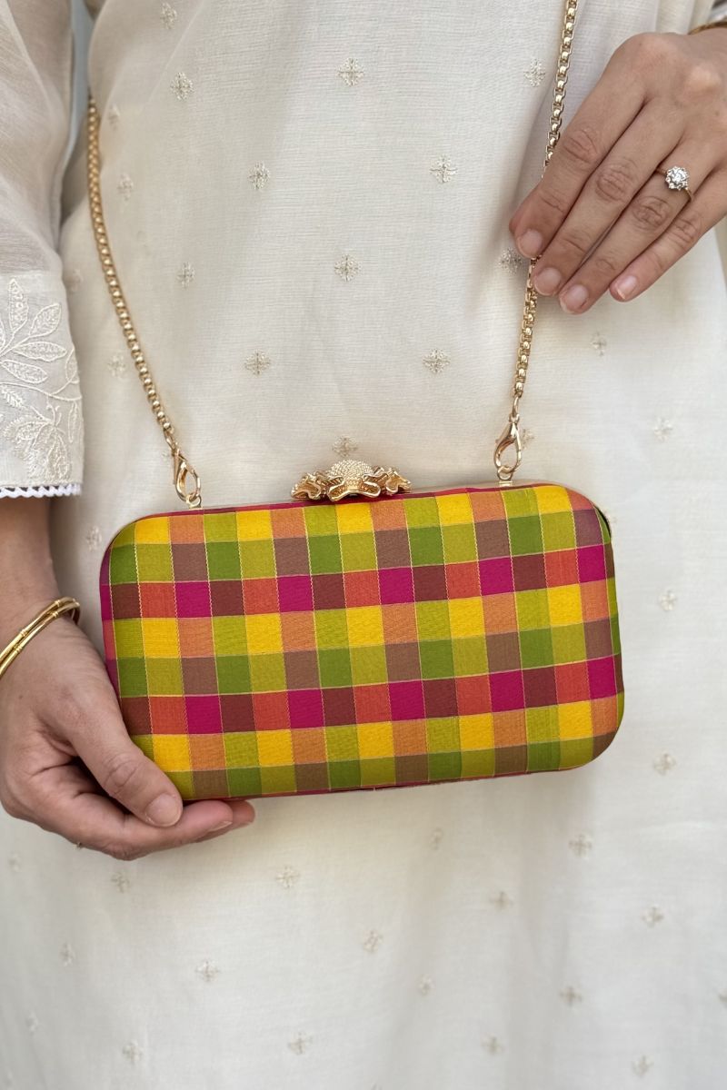Yaazhi Silk Kattam Clutch - Multicolor