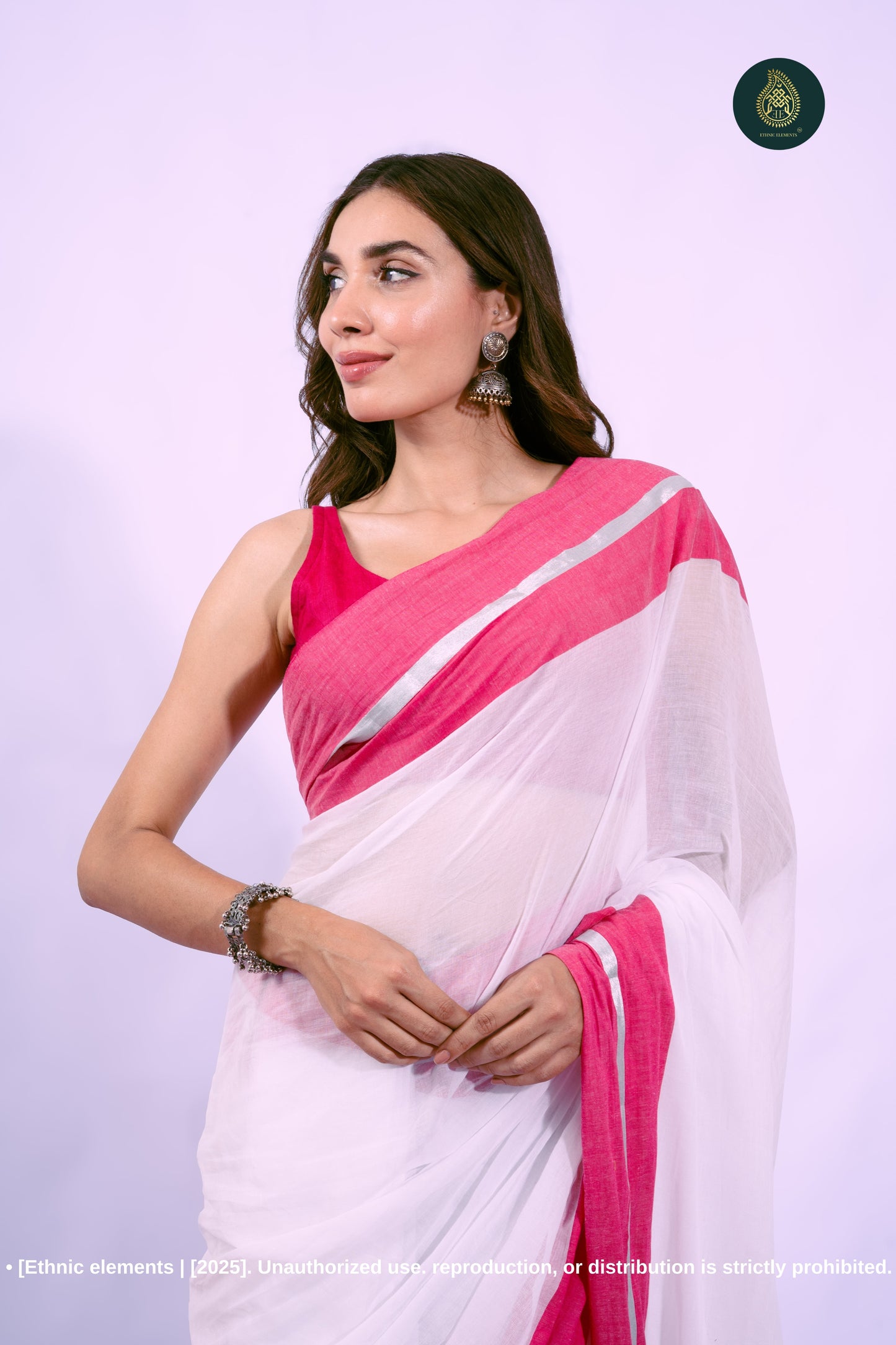 Mul Cotton Saree with Contrast Border Zari Aura - Snow Veil