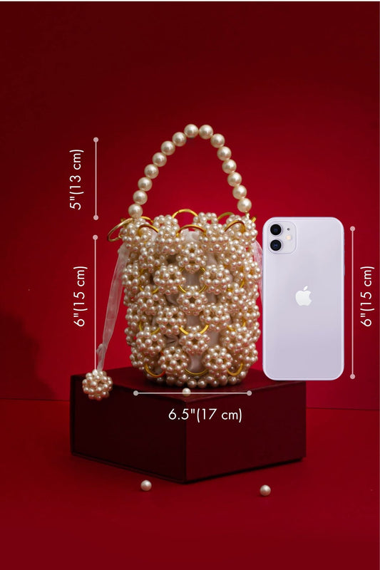 AMYRA - Leila Offwhite Pearl Ring Bucket Bag