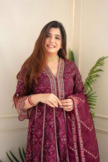 Premium Zari Weaving Printed Kurti Pant Dupatta Set (Stitched) - Premium  from Ethenika.com - Just INR 2590! Shop now at Ethenika.com 