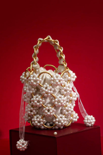 AMYRA - Leila Pearl Gold Ring Bucket bag