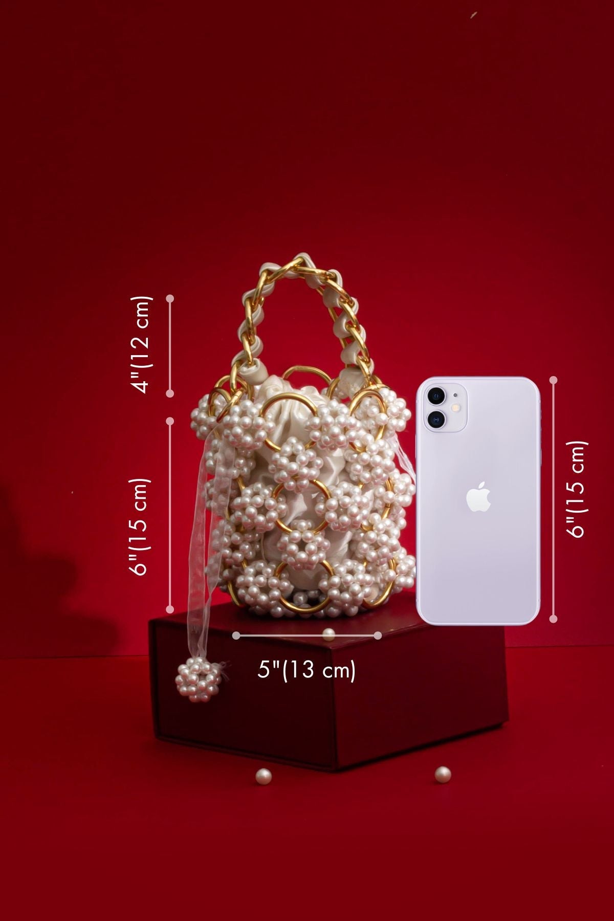 AMYRA - Leila Pearl Gold Ring Bucket bag