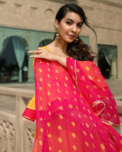 Yellow Beat Leheriya Gota Suit Set
