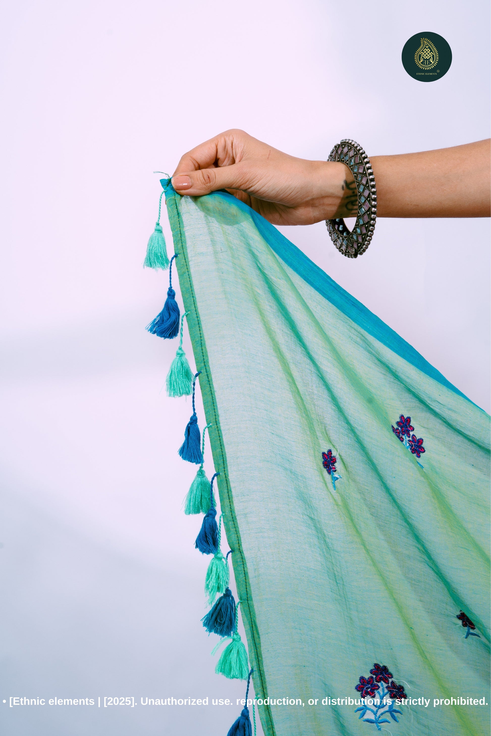 Gulzar - Mul Mul Cotton Solid Saree - Teal Mist