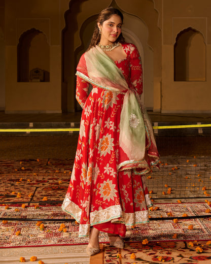 Zeenat Red Printed Georgette Suit Set