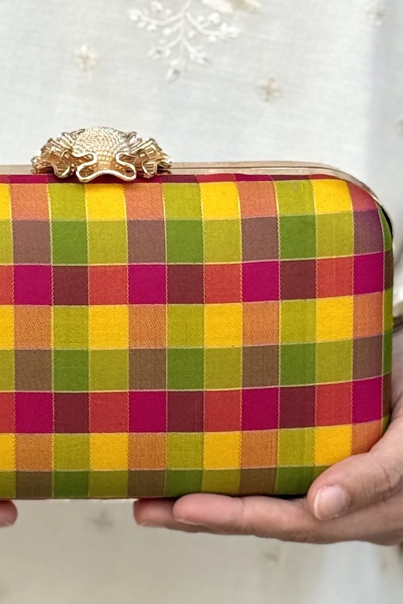 Yaazhi Silk Kattam Clutch - Multicolor