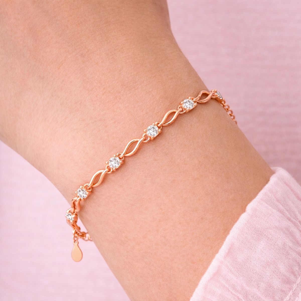 Rose Gold Twisted Link Bracelet