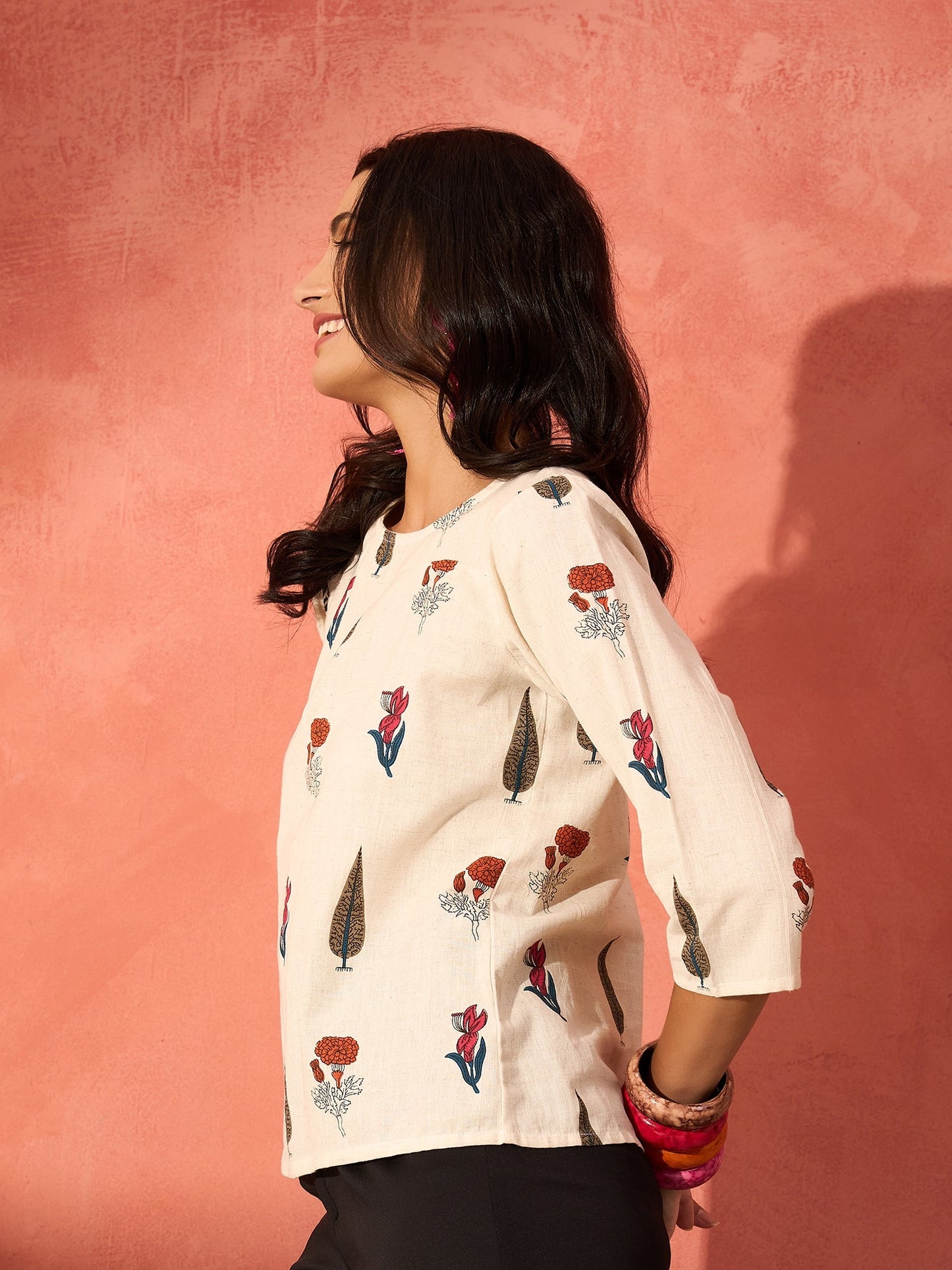 Muria Groovy Top