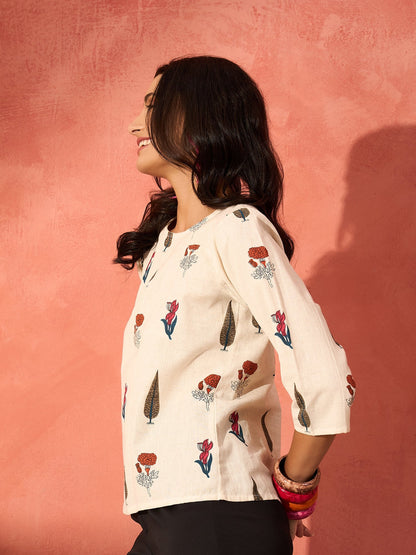 Muria Groovy Top