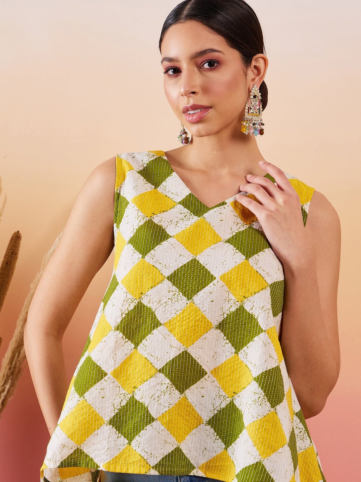 Yellow Green Geometric Print  Kantha V Neck Sleeveless op