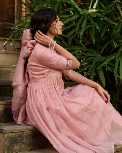 Aashna Pink Embroidered Doria Suit Set